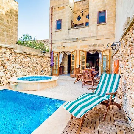 Holiday Farmhouse With Private Pool In Gozo